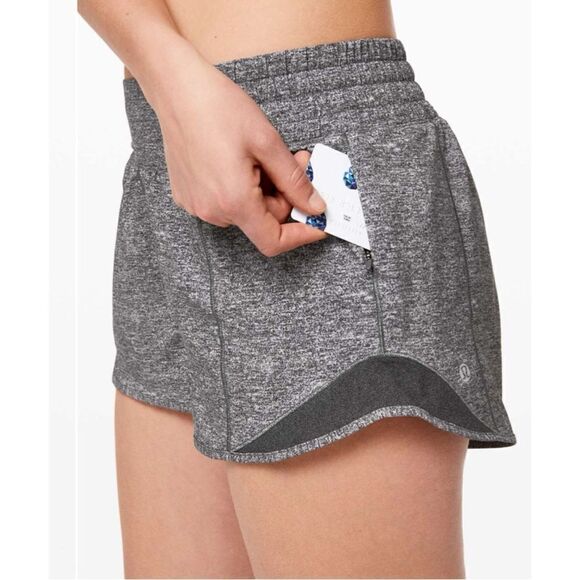 Lululemon low Rise Hotty Hot Short  4”
Heather Lux Multi Black / Heathered Black - Picture 1 of 7